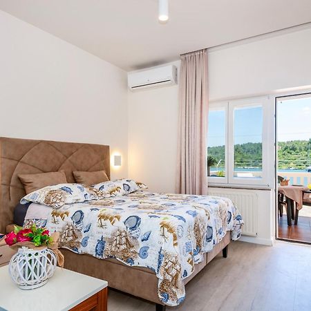 Apartment Bilice Beach Екстериор снимка
