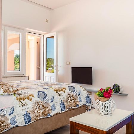Apartment Bilice Beach Екстериор снимка