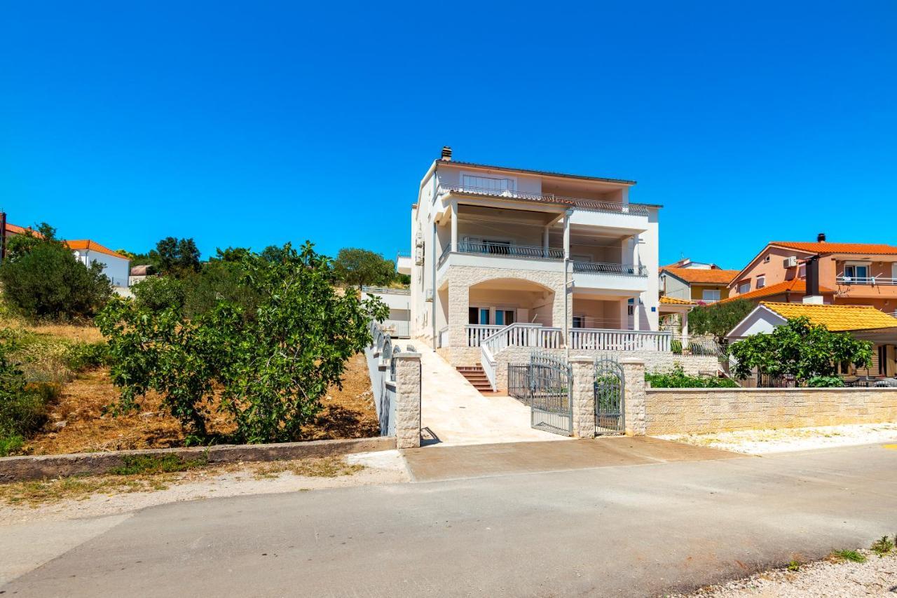 Apartment Bilice Beach Екстериор снимка