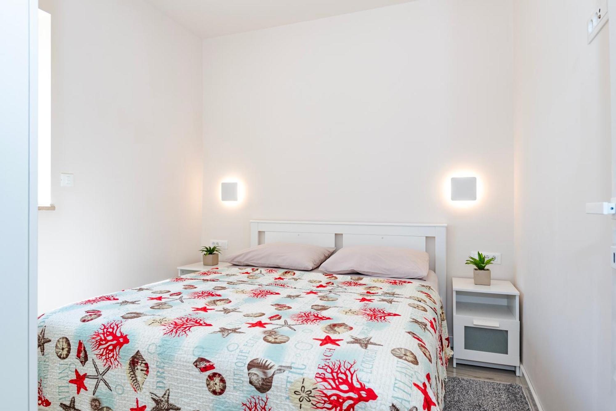 Apartment Bilice Beach Екстериор снимка