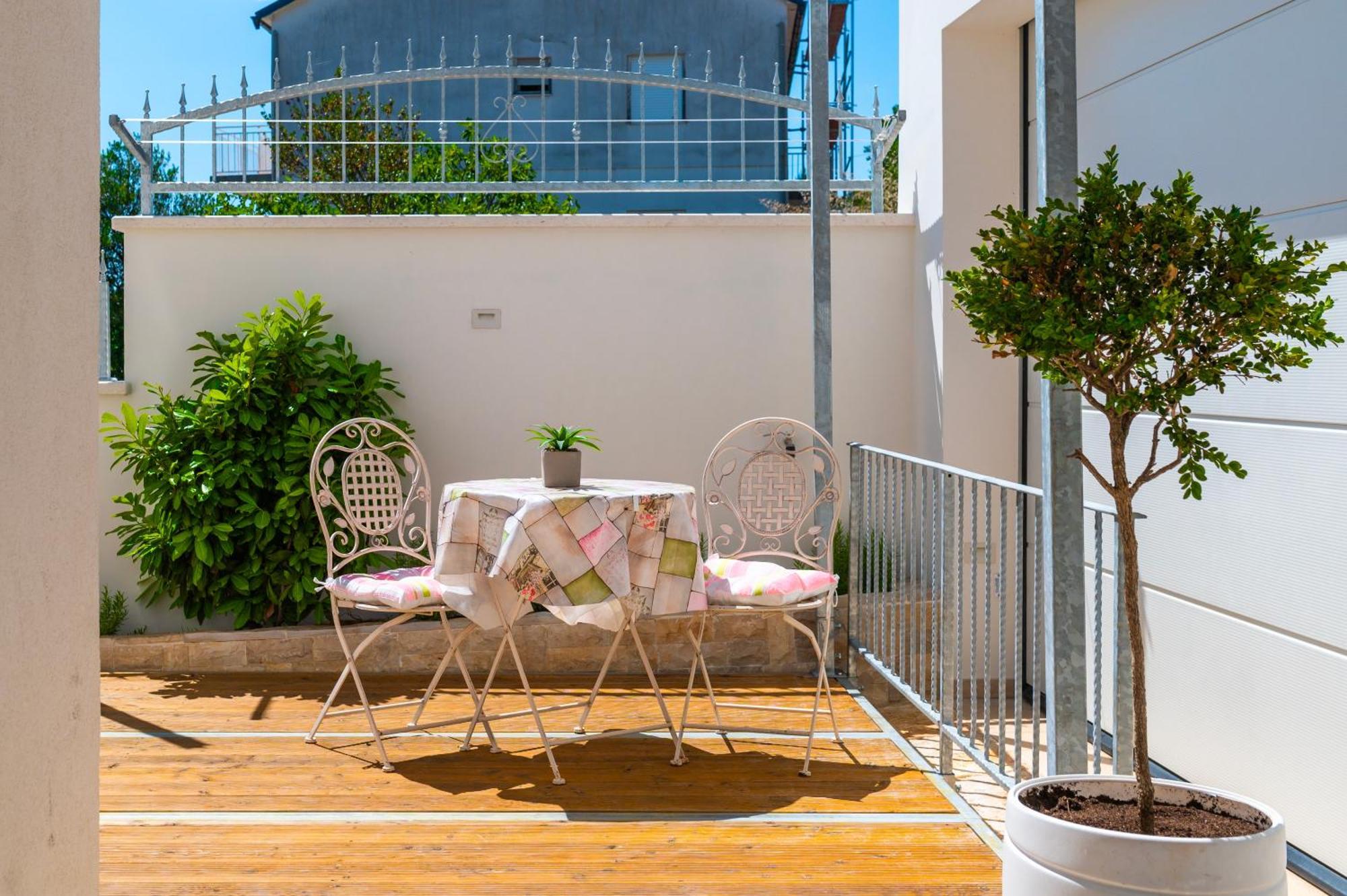 Apartment Bilice Beach Екстериор снимка